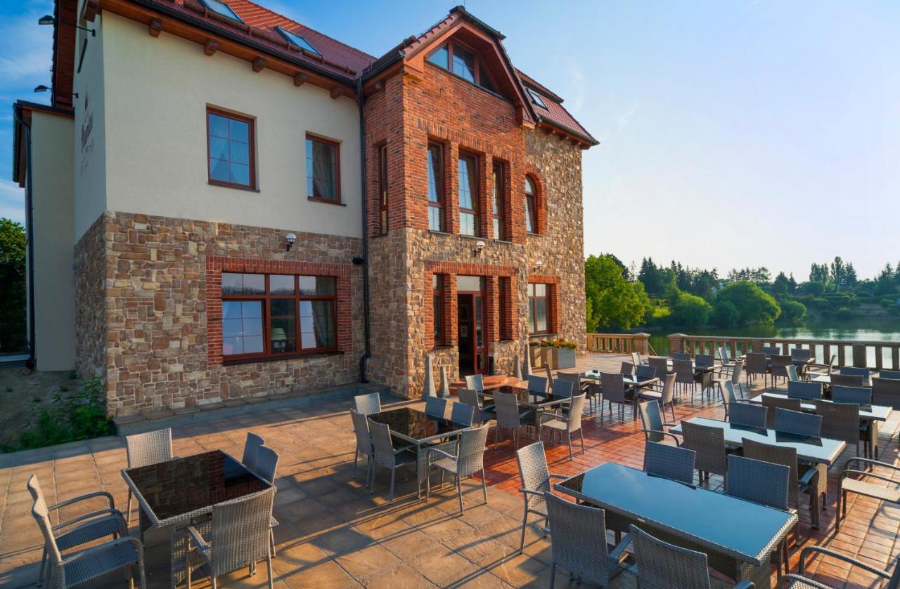 Hotel Plumlov Mostkovice Dış mekan fotoğraf